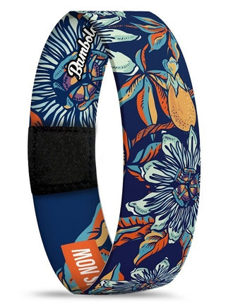 Bambola All we have is Now Polsband