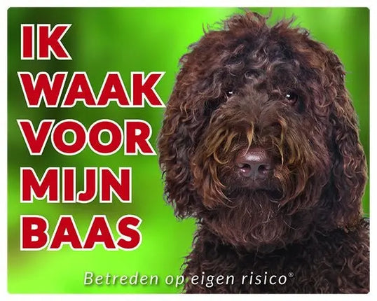 Stickerkoning Labradoodle Waakbord - Ik waak voor mijn baas bruin