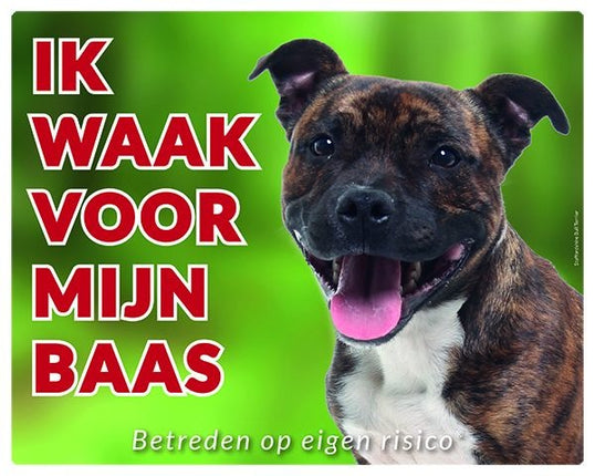 Stickerkoning Staffordshire Bull Terrier Waakbord - Ik waak voor Brindle