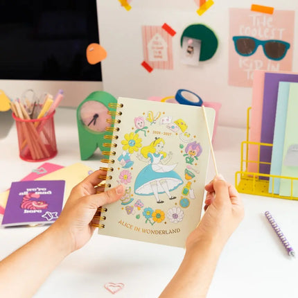 Grupo Alice in Wonderland Schoolagenda 2026-2027