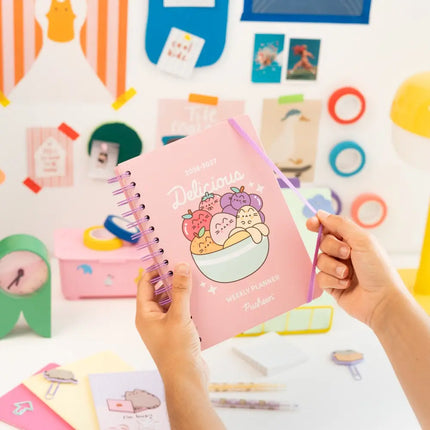 Grupo Pusheen School Agenda 2026-2027 ( aug - juli )