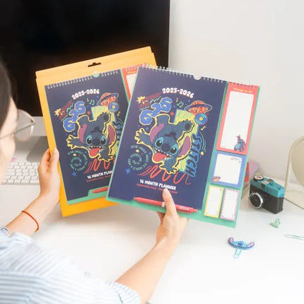Grupo Stitch 4 persoons Planner 2026