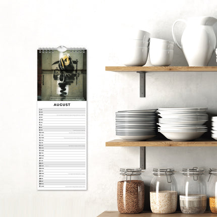Red Robin Banksy Slimline Kalender 2026